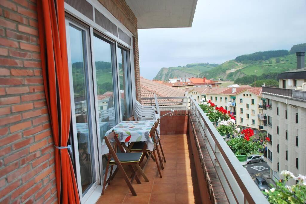 Itzurun, Zumaia, Te Encantara! Apartment *